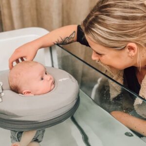 Floaten en massage voor baby's