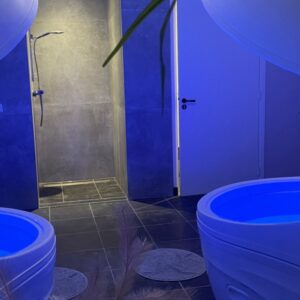 Floaten en nagenieten met smoothie of verse munt/gember thee