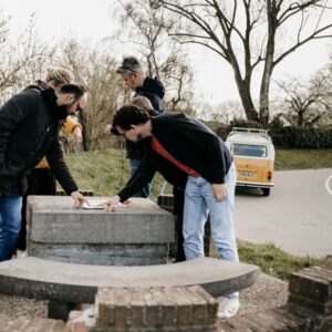 Een rijdende Escape Room in een Volkswagenbusje
