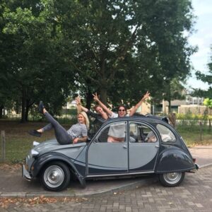 Een rijdende Escape Room in een Lelijk Eendje